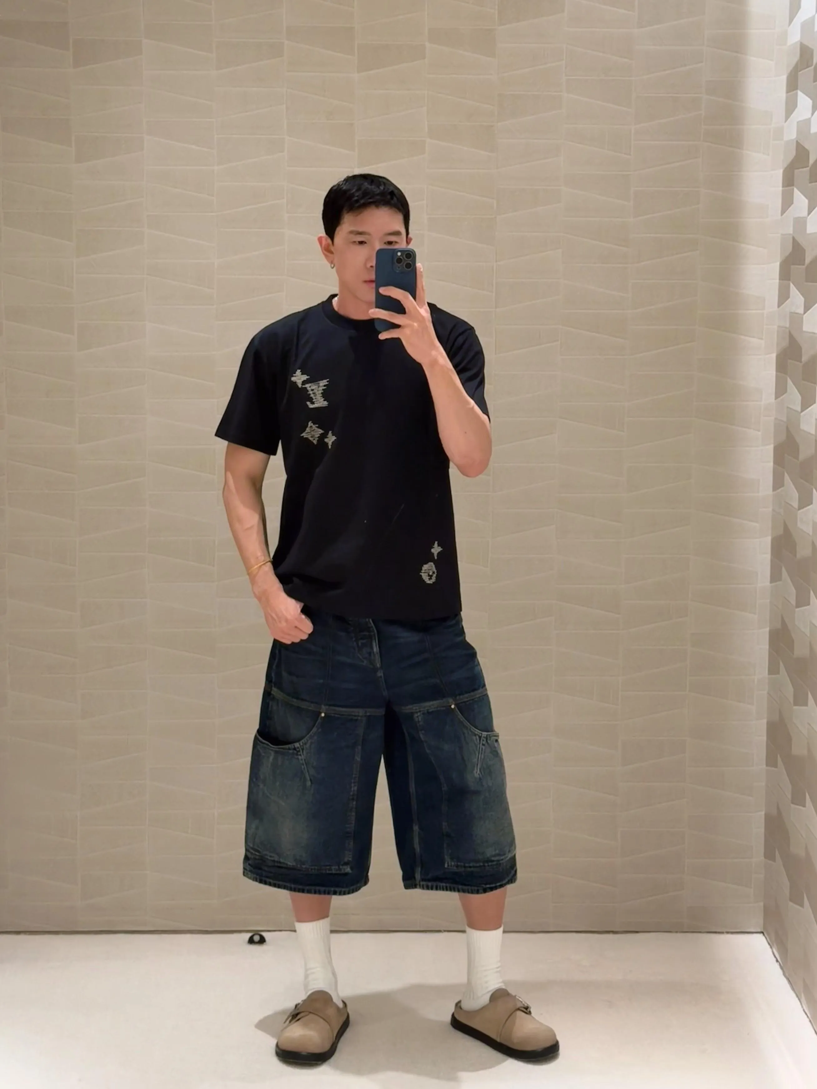 Louis Vuitton/